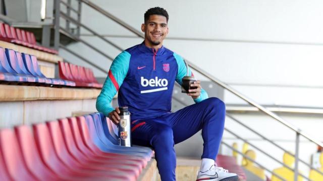 星空体育app下载-阿劳霍：我的领袖气质与生俱来 想在巴萨队史留名